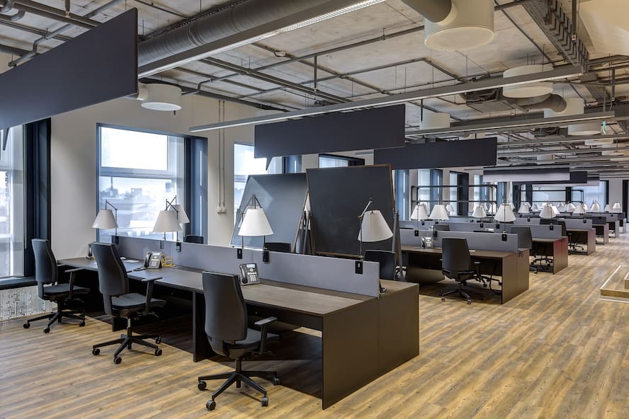 Large,Modern,Office,With,Open,Space,To,Work Large modern office with open space to work